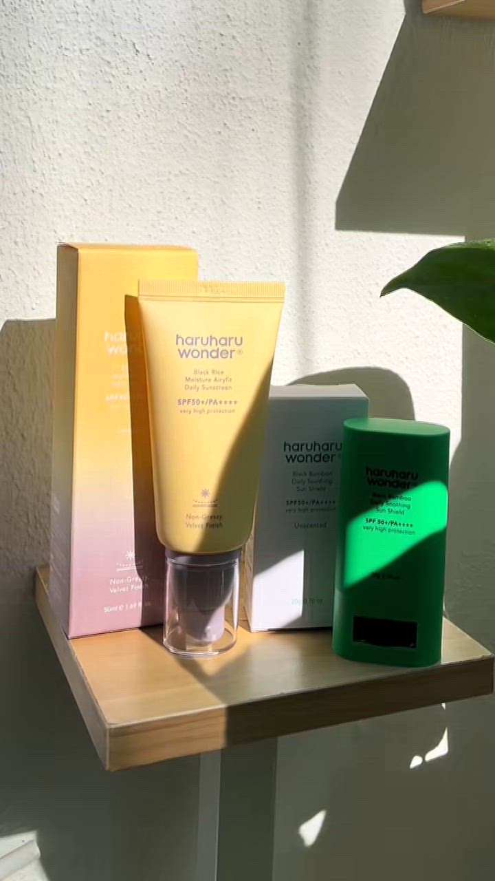 Sun-kissed skincare visuals | Product shots with shadows! A visual-first, no-face UGC video showing off the HaruHaru Wonder spf50 products in direct sunlight with artistic shadows and soft movement.

Perfect for brands wanting aesthetic content that feels luxurious, organic, and modern. Think Sephora-style lighting with indie brand storytelling.

✨ Ideal for paid use in: Reels, TikTok Ads, landing pages, product pages.